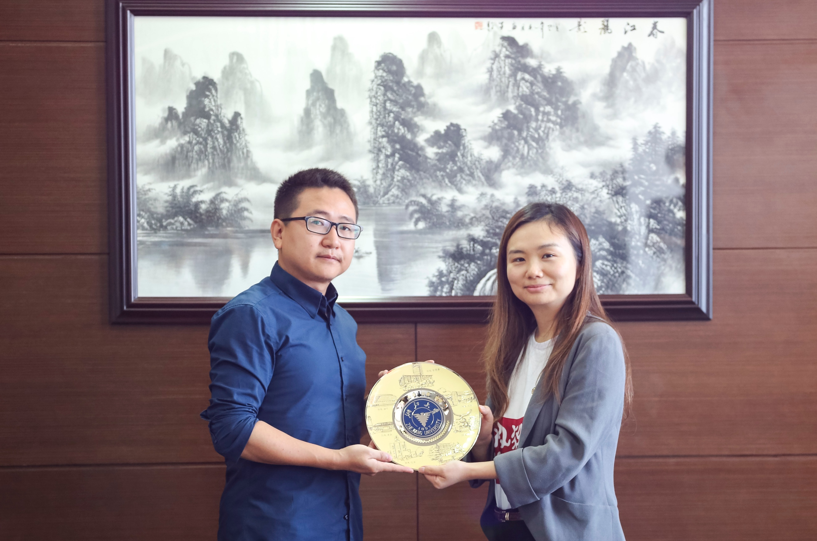 1565679620321029571.jpg 1565679620321029571.jpg