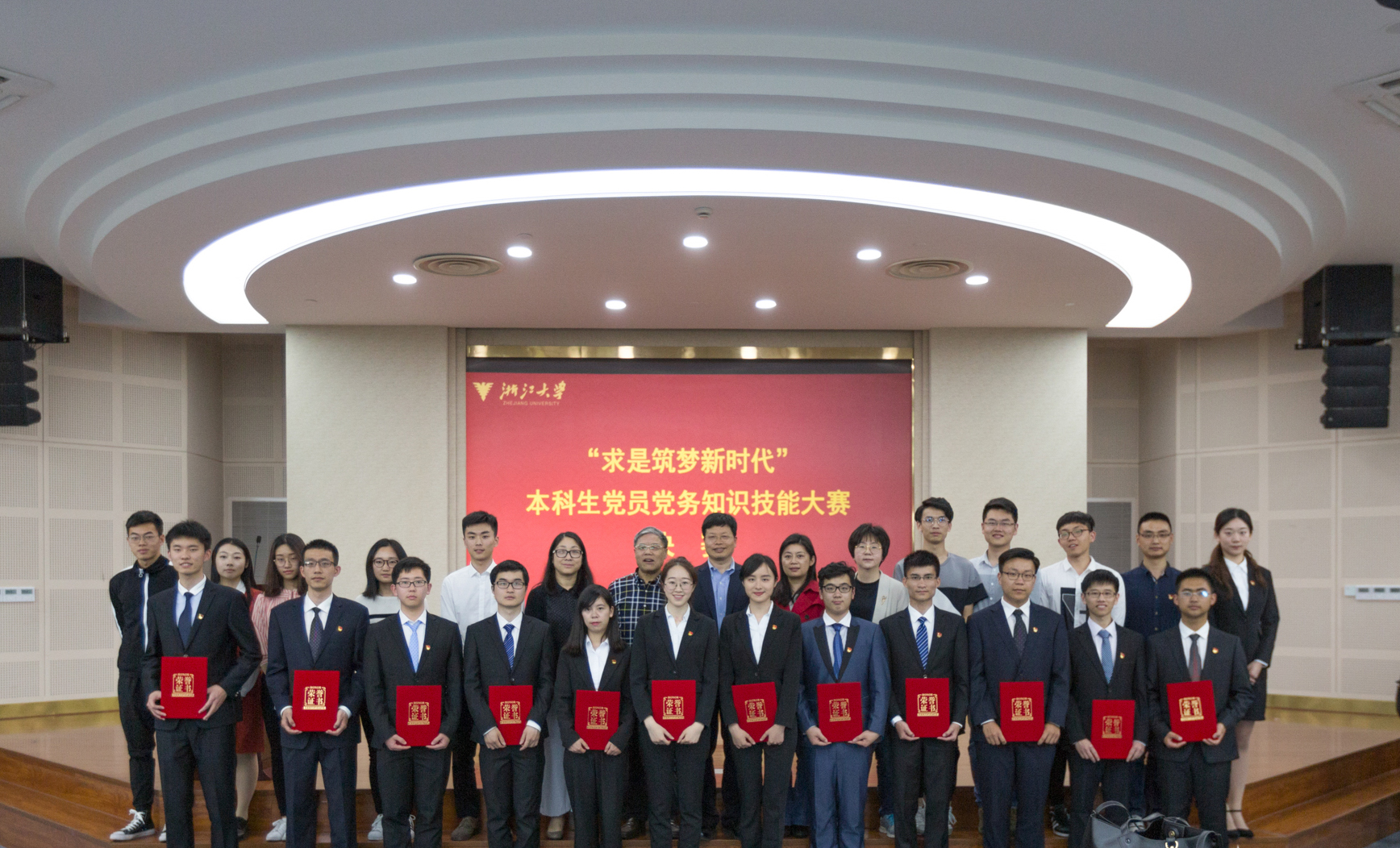 1524538908279022327.jpg 1524538908279022327.jpg