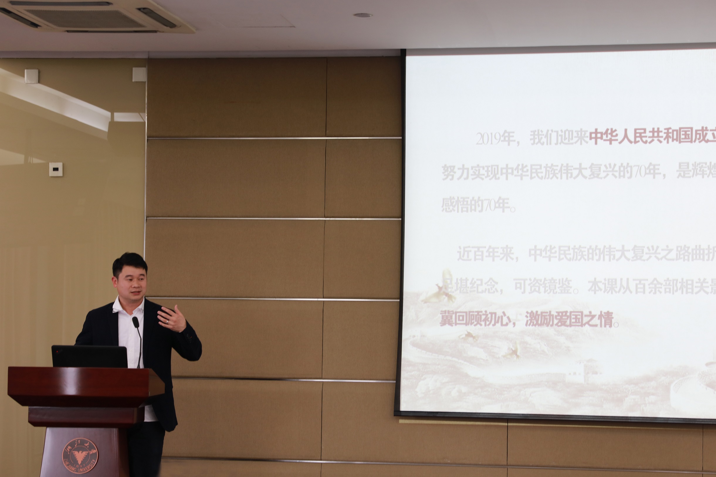 1555387037894030513.jpg 1555387037894030513.jpg