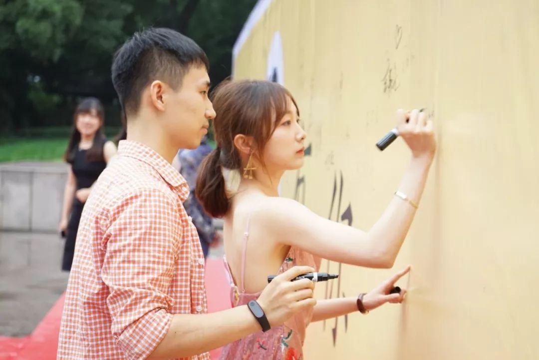 1542727529015036798.jpg 2.jpg